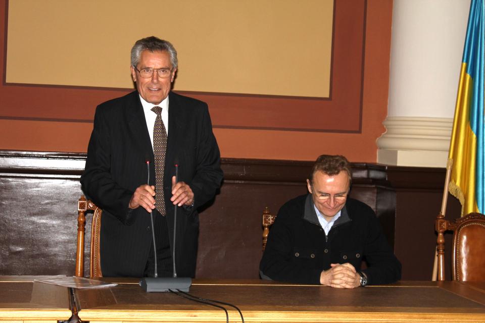 Юрій Бобало