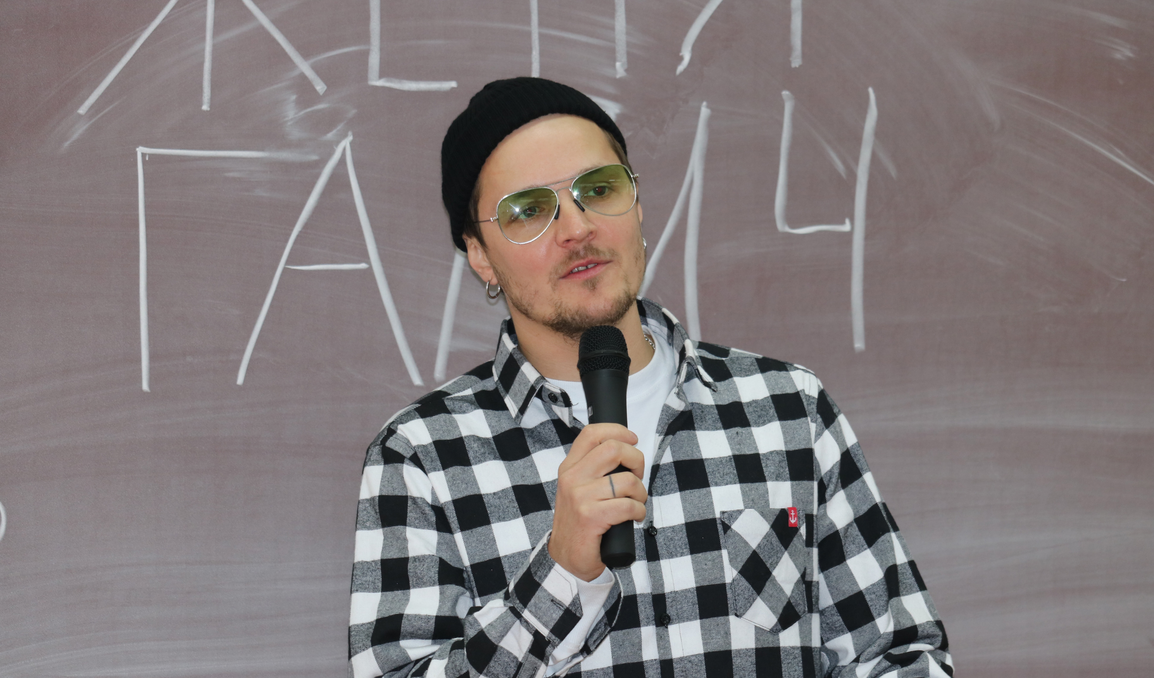 Фронтмен O. Torvald Євген Галич