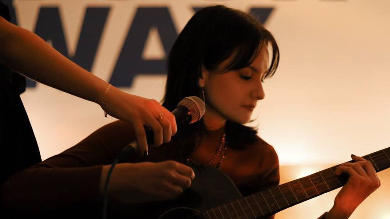 Фото із заходу