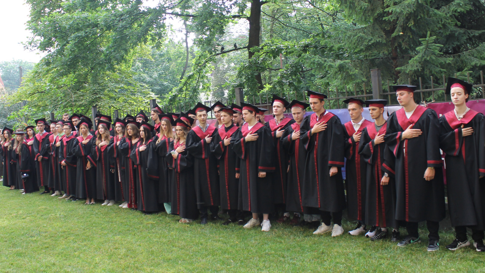 Фото із вручення дипломів