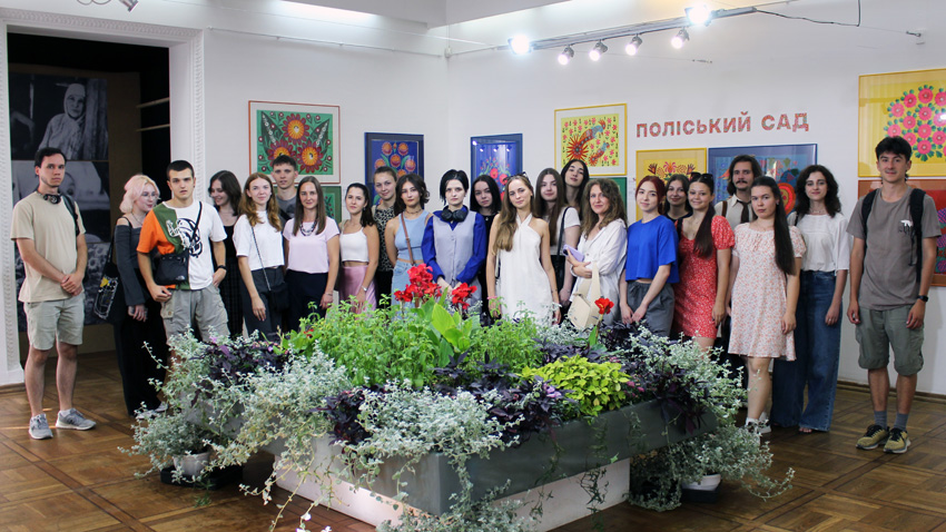 Фото з виставки