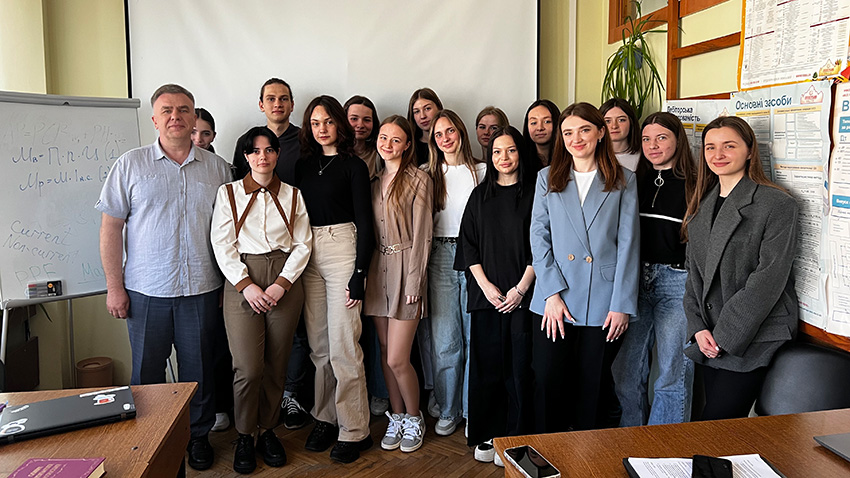 Фото із засідання гуртка