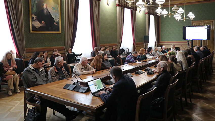 Фото із симпозіуму