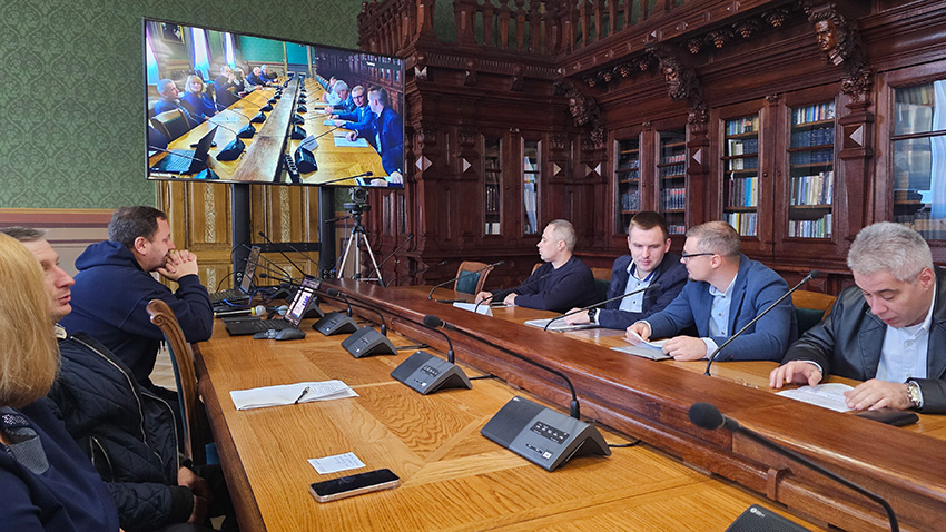 Фото з конференції