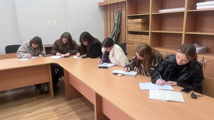 Фото із заходу в НТБ