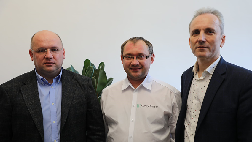 Фото з підписання меморандуму про співпрацю