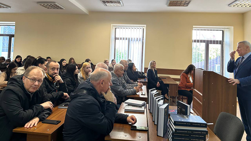 Фото із зустрічі на кафедрі ЖЗМК