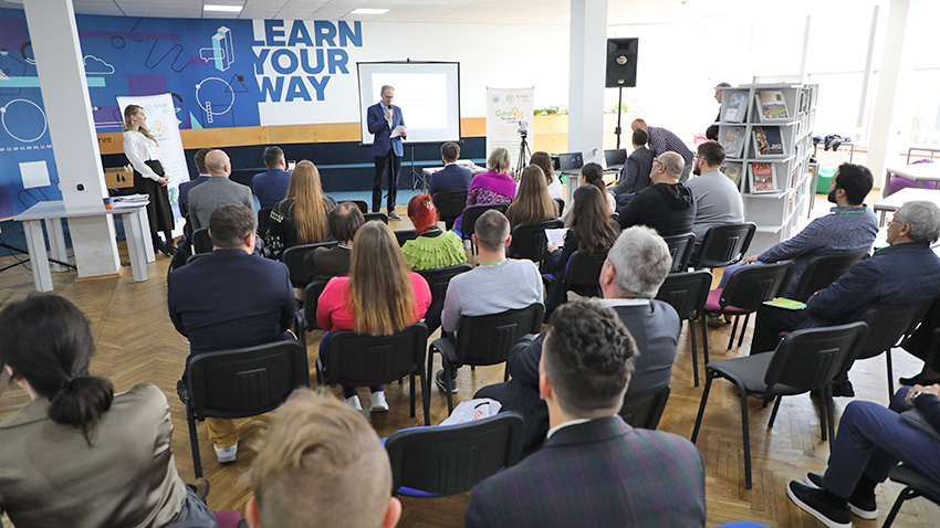 Фото з конференції