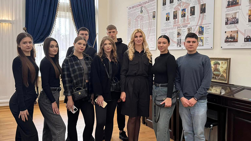 Фото з відвідин суду