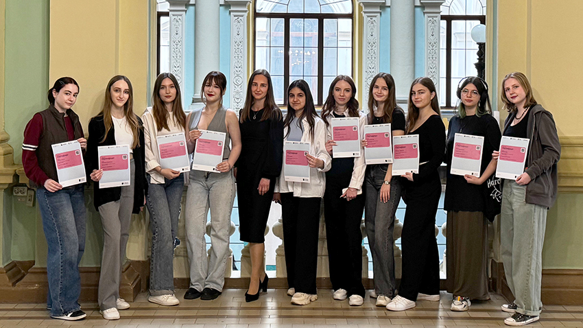Студентки кафедри ДОА