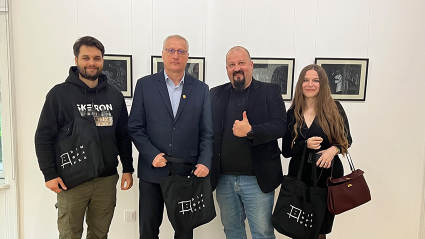 Фото з підписання угоди