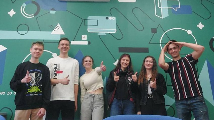 Фото із засідання клубу