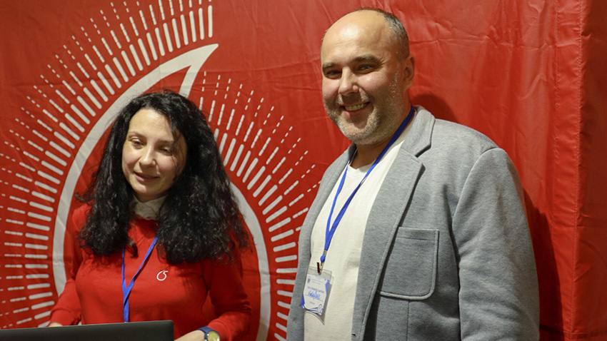 Представники компанії Vodafone