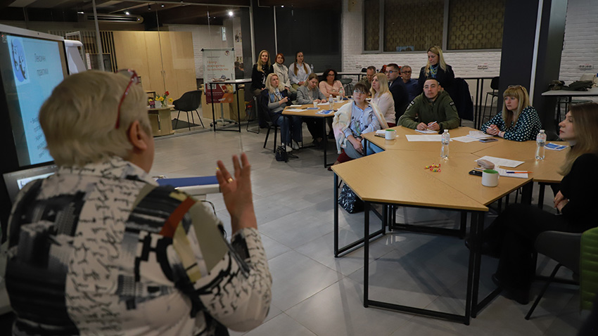 Фото із заняття програми