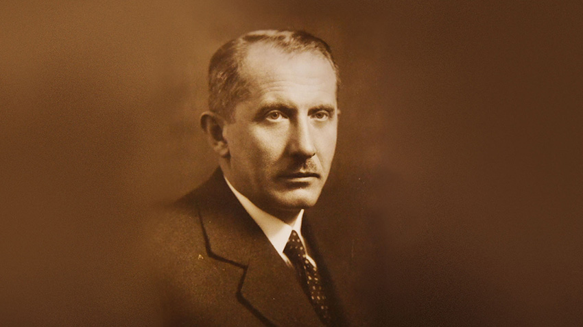 Фрагмент обкладинки монографії