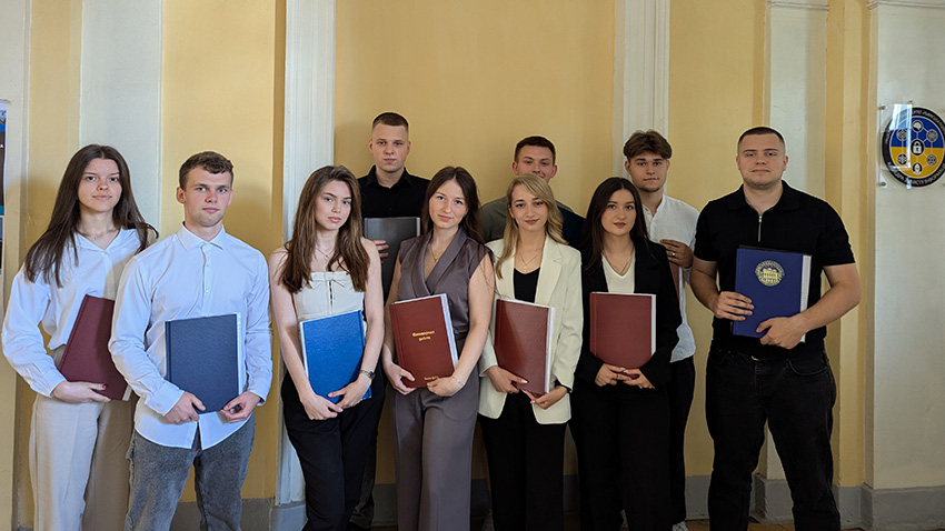 Фото із захисту робіт