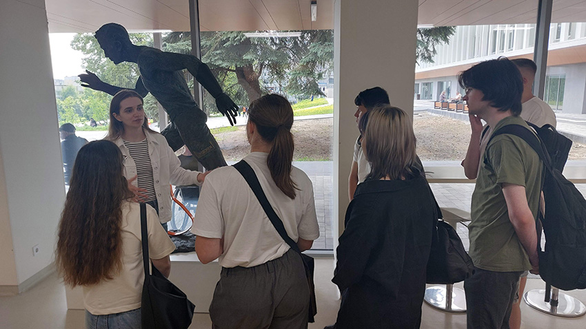 Фото з відвідин центру