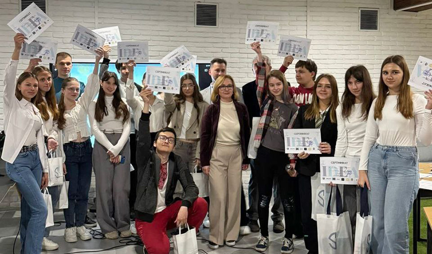 Фото із заходу проєкту