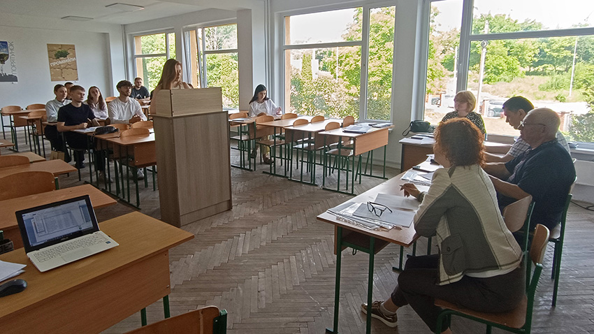 Фото із захисту робіт