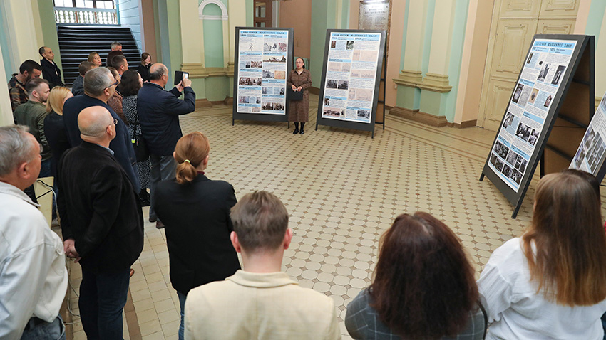 Фото з виставки