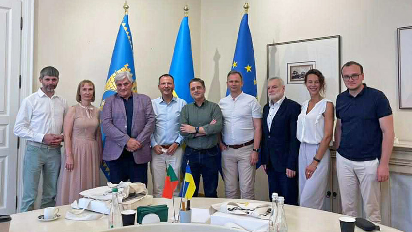 Фото із зустрічі в ЛМР