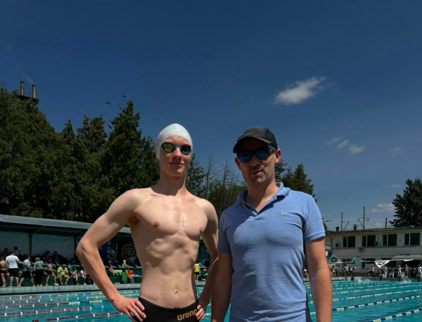 Данило Максимів із тренером