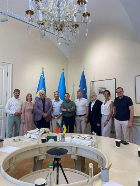 Фото із зустрічі в ЛМР