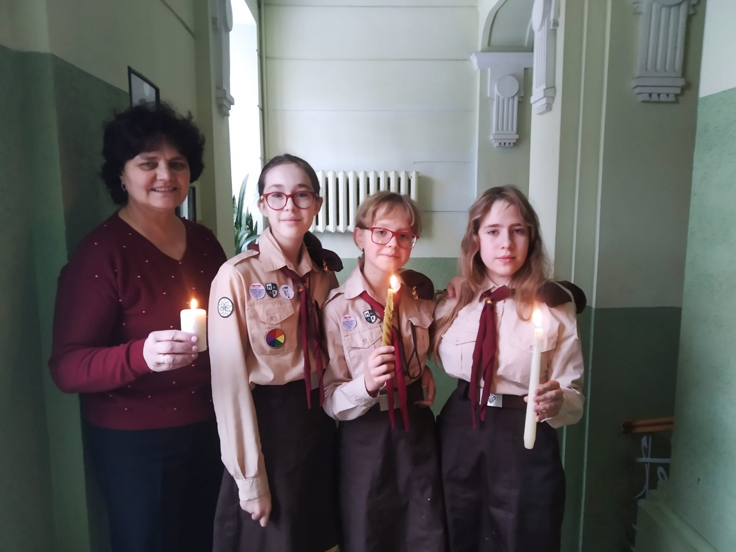 Вифлеємський Вогонь Миру у Львівській академічній гімназії