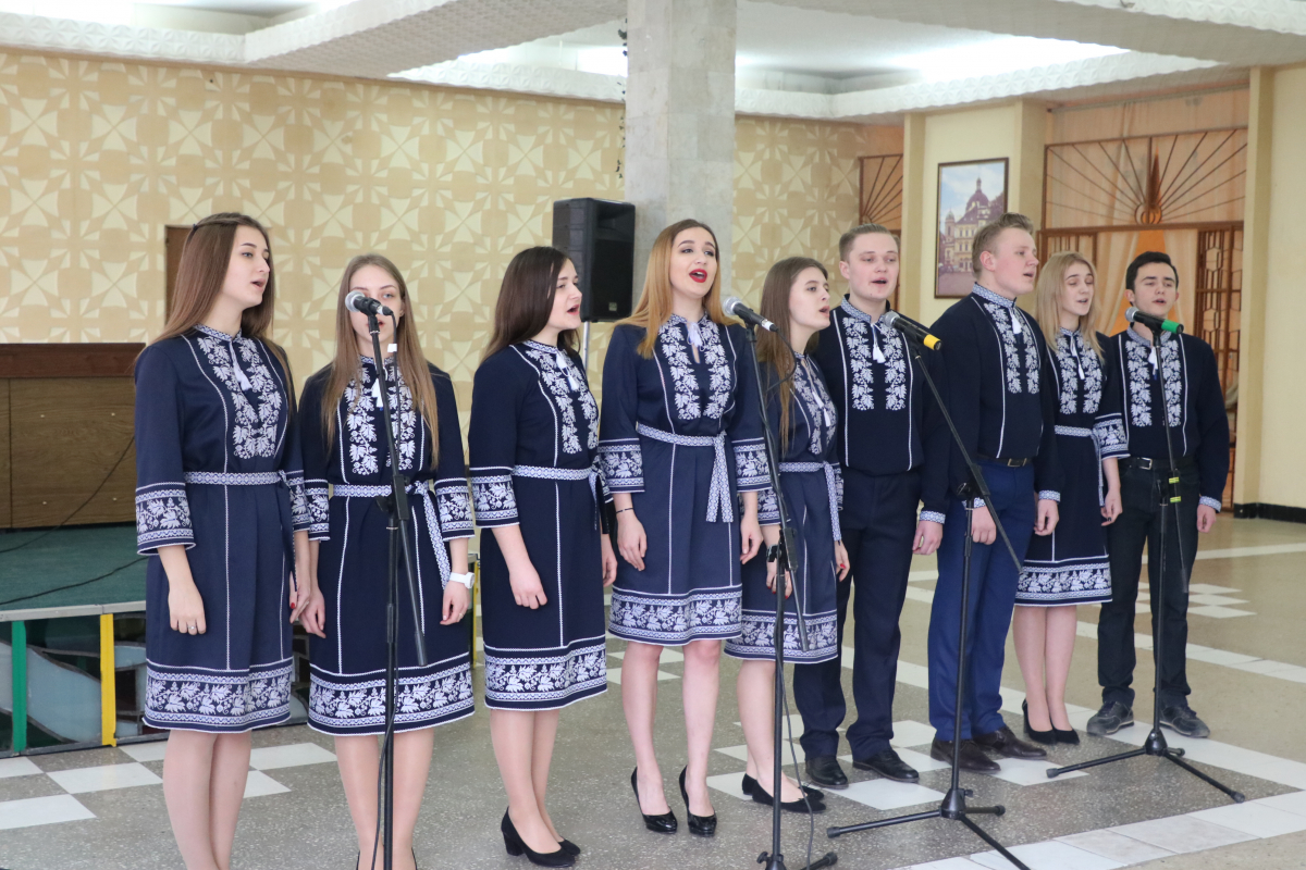 Конкурс художнього читання Шевченківських поезій