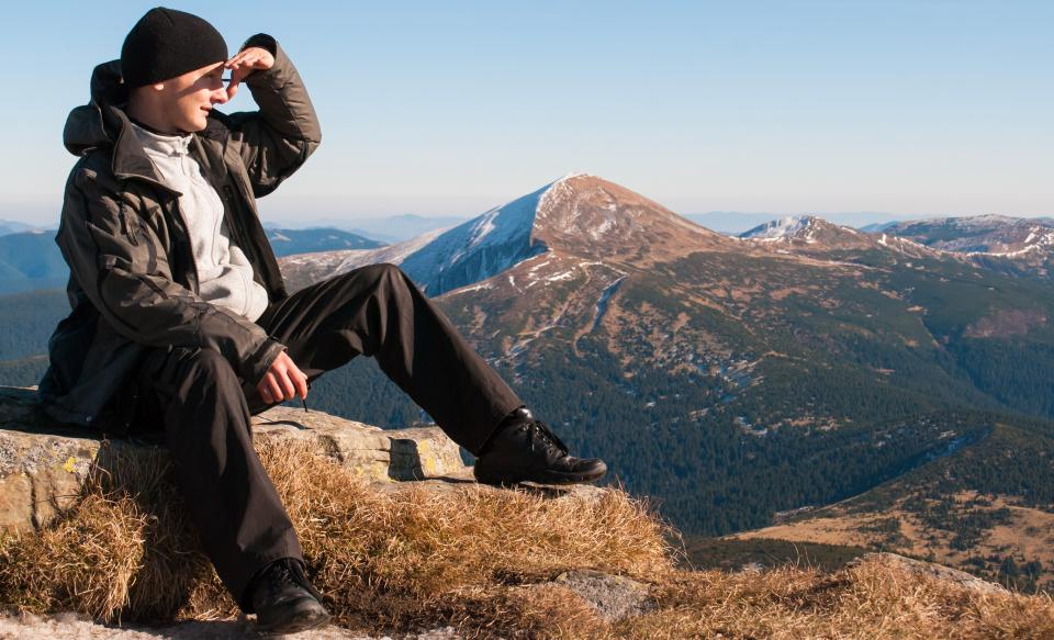 Роман Небесний