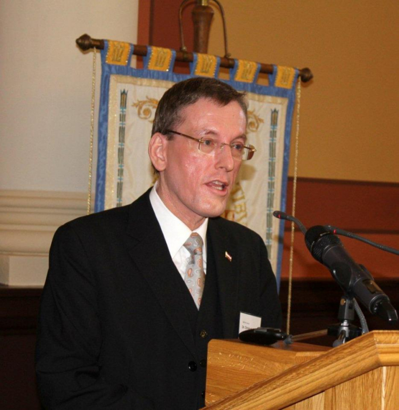 на симпозіумі з проблем сучасної архітектури та містобудування