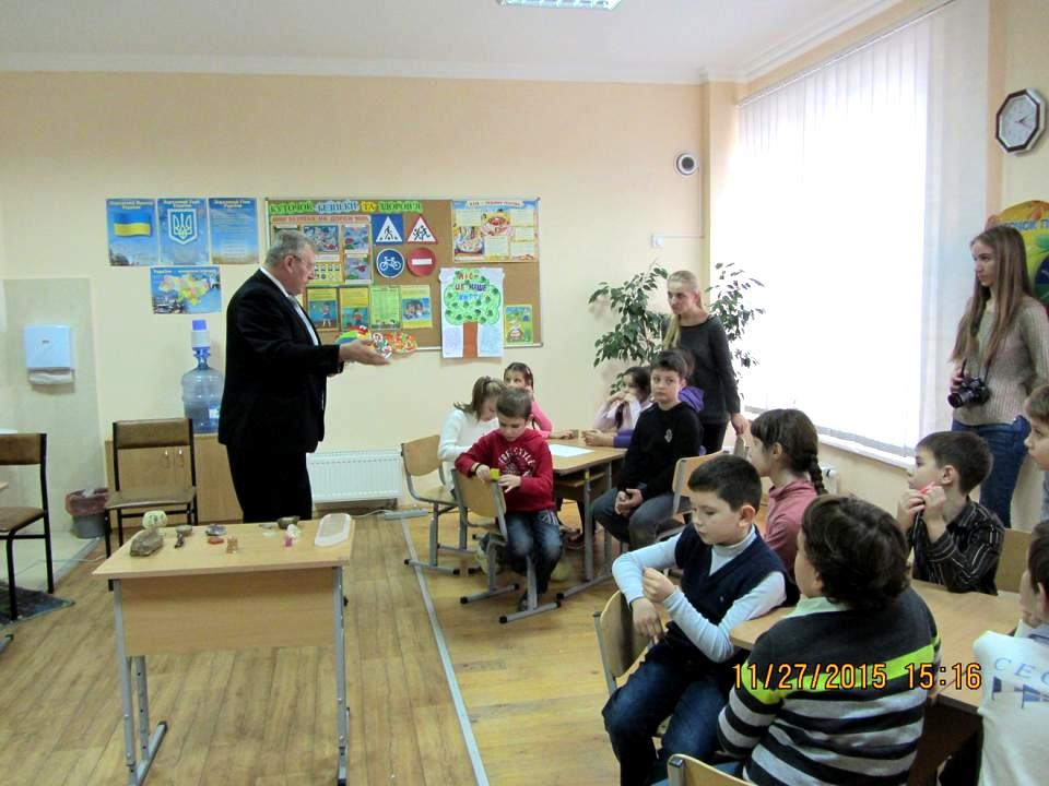 науковий квест на тему «Таємниці кристалів» для дітей