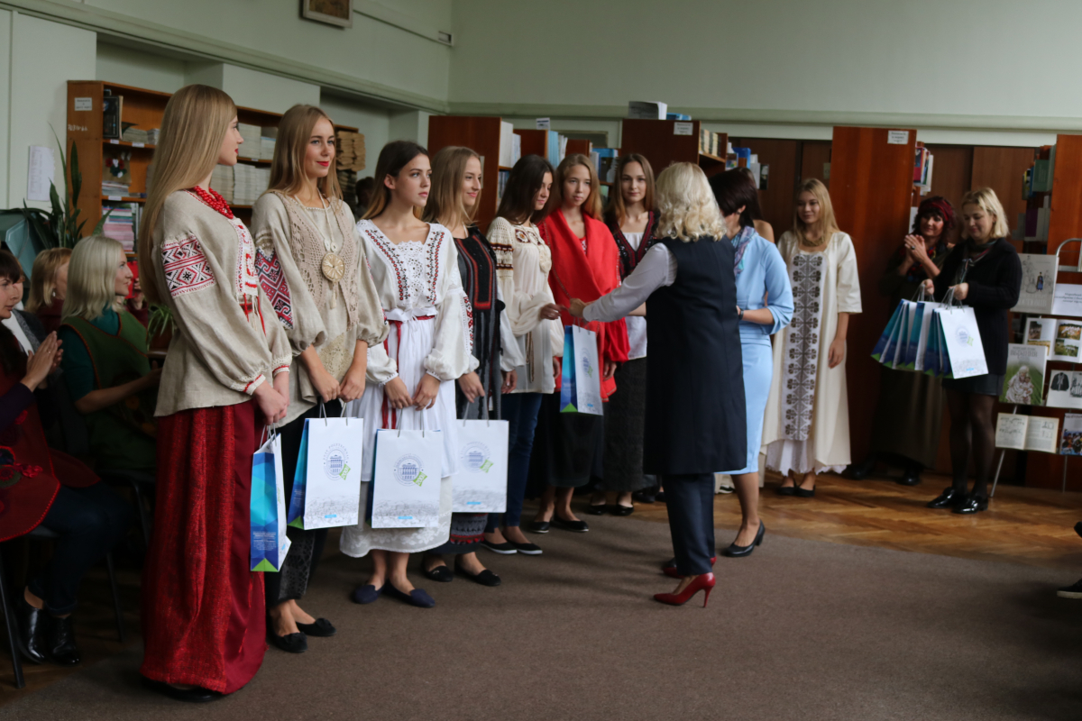 модний показ від дизайнерки Світлани Городецької