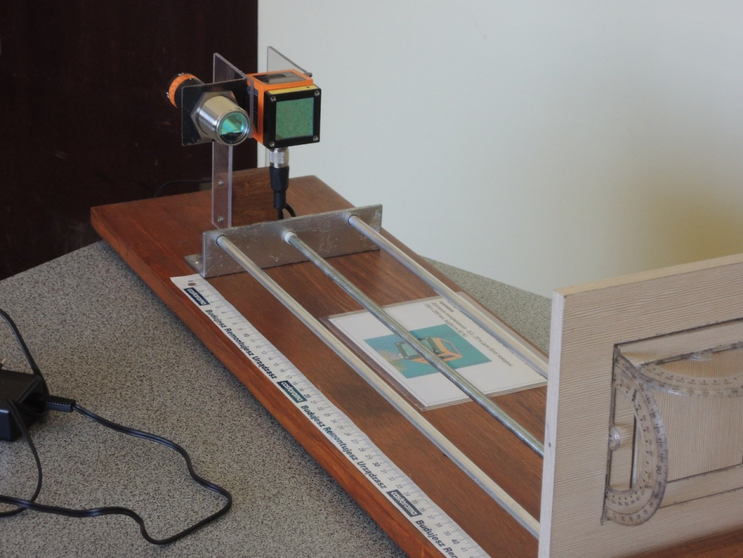 в лабораторії первинних перетворювачів фізичних величин