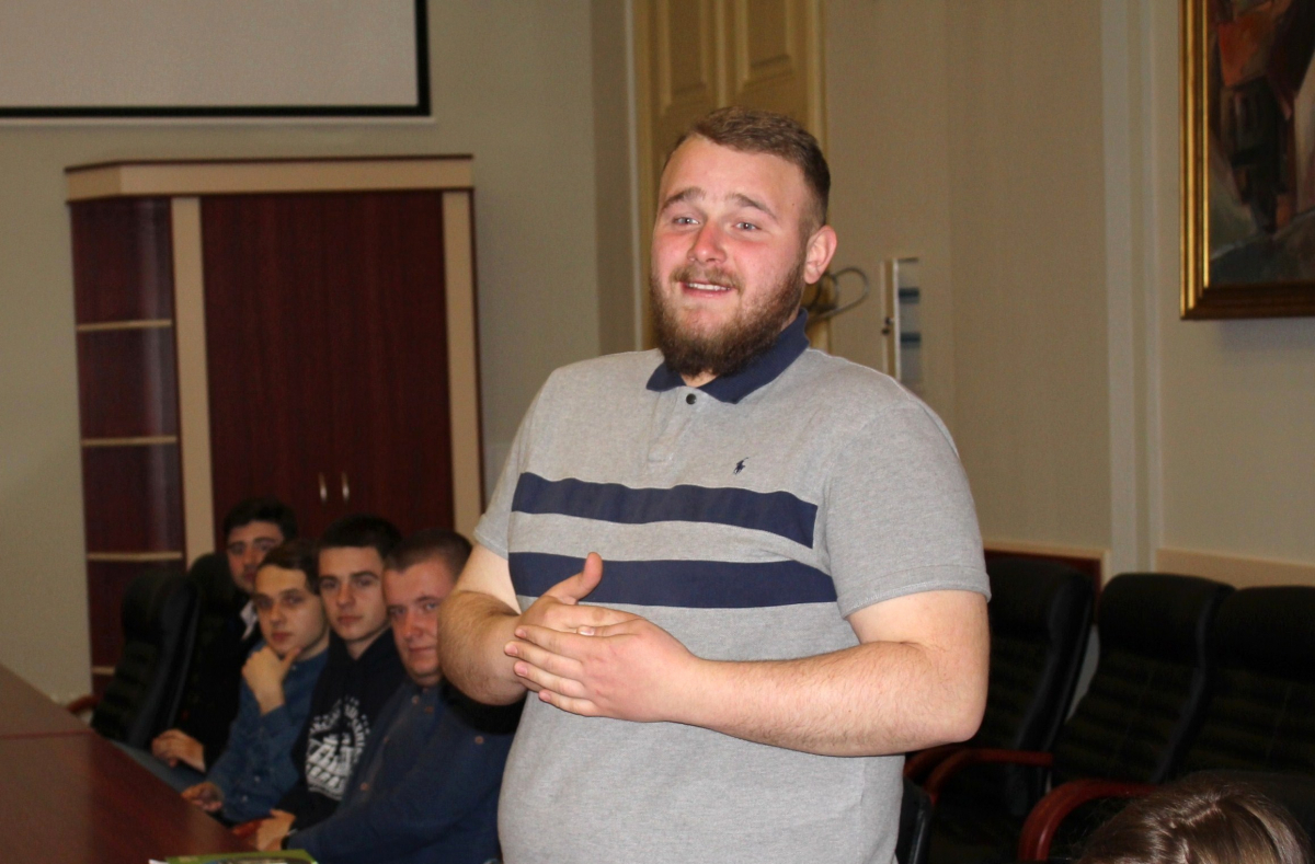 на зустрічі із членами колегії та профкому студентів і аспірантів