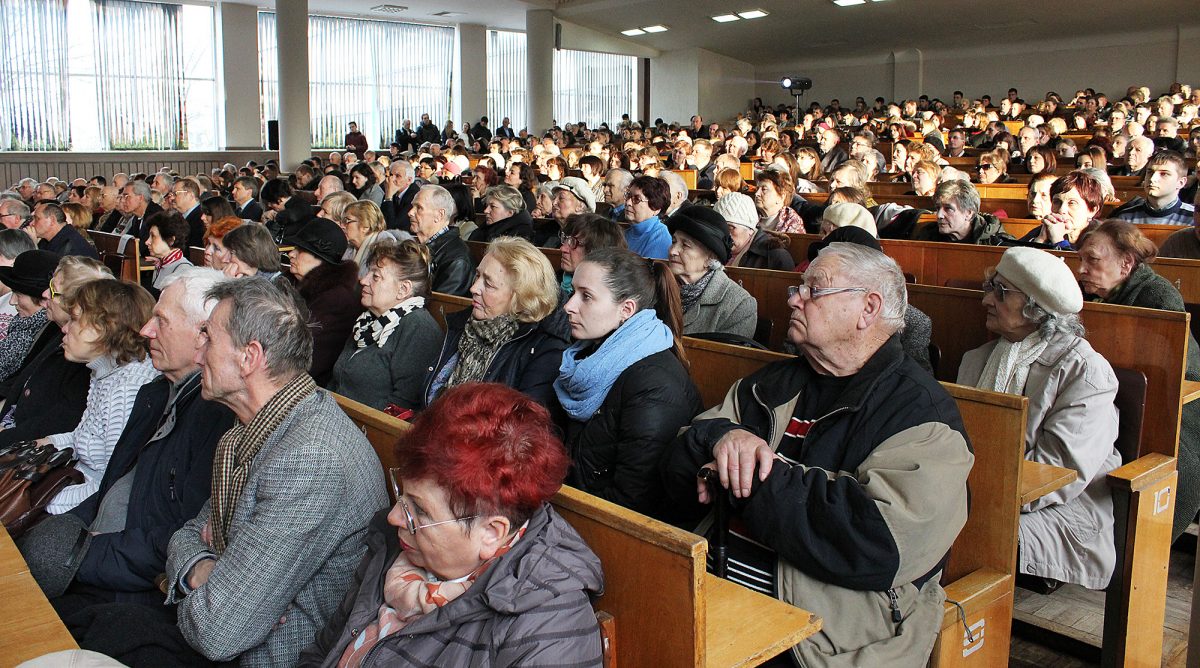 літературно-мистецький вечір «Та не однаково мені…»