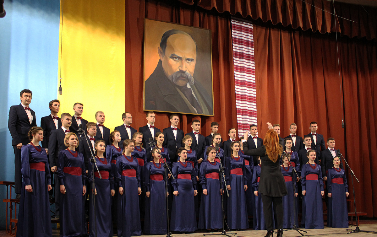 літературно-мистецький вечір «Та не однаково мені…»