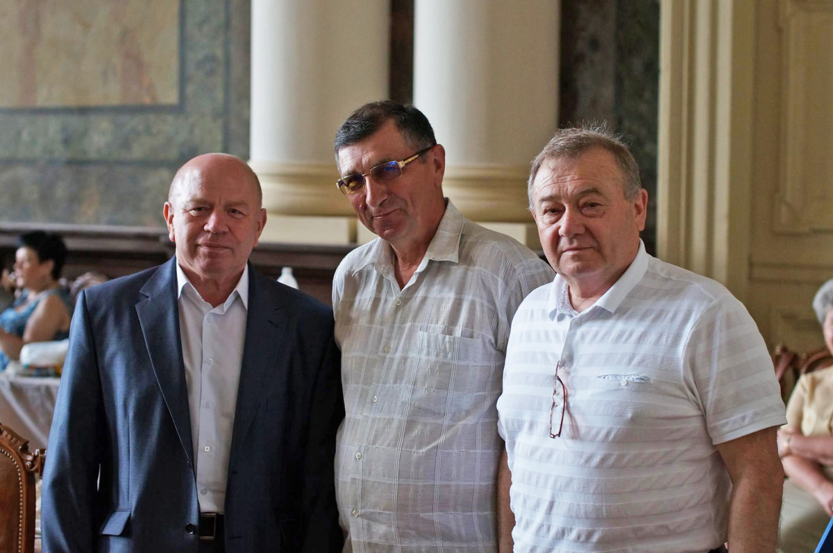 Форум випускників