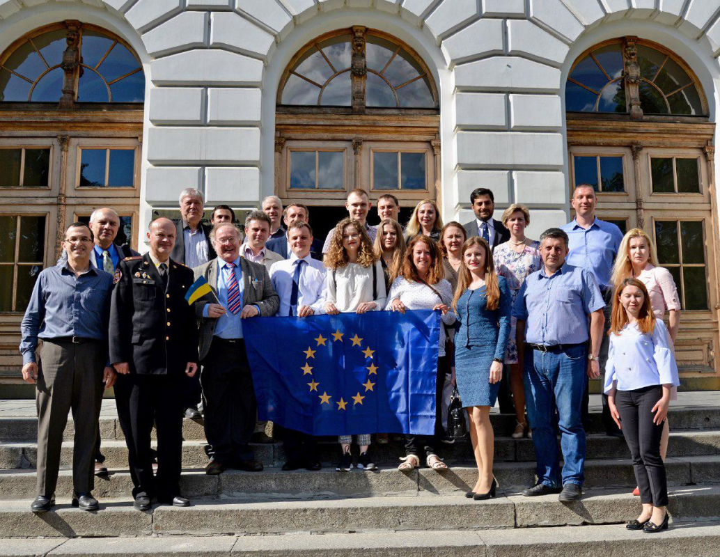 презентація монографії Мирослава Яціва і Юрія Криворучка «Архітектура світла в українській церкві»
