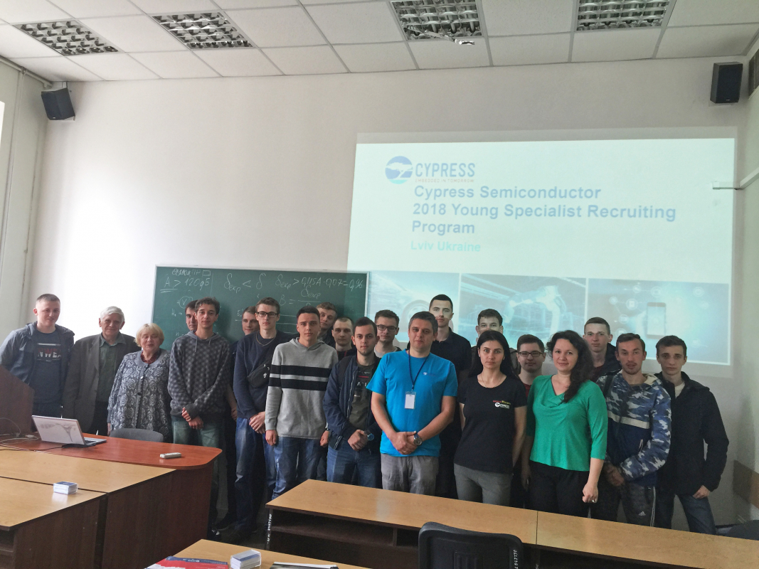 представники компанії Cypress у Політехніці