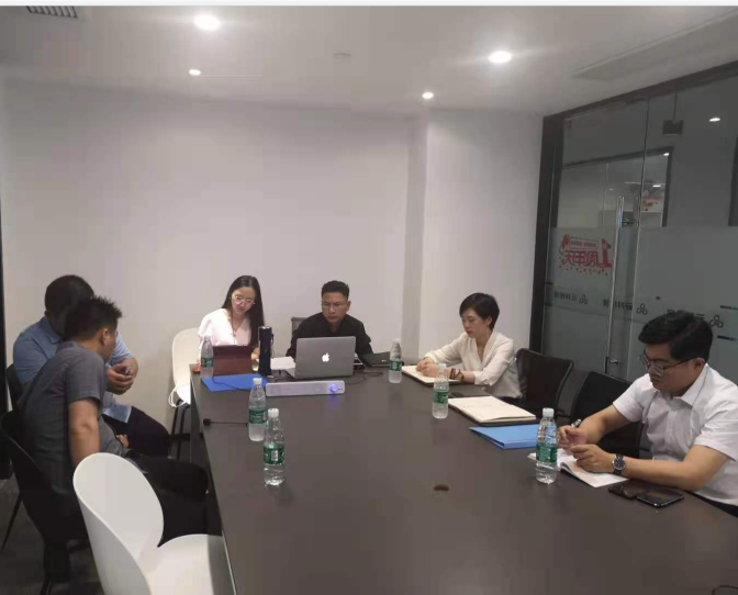 Фото з підписання угоди про співпрацю