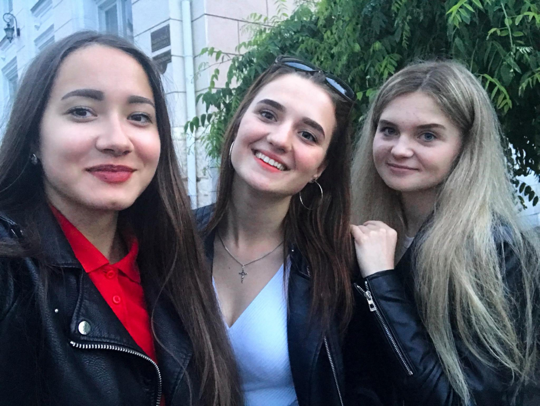 Студентки ІГСН