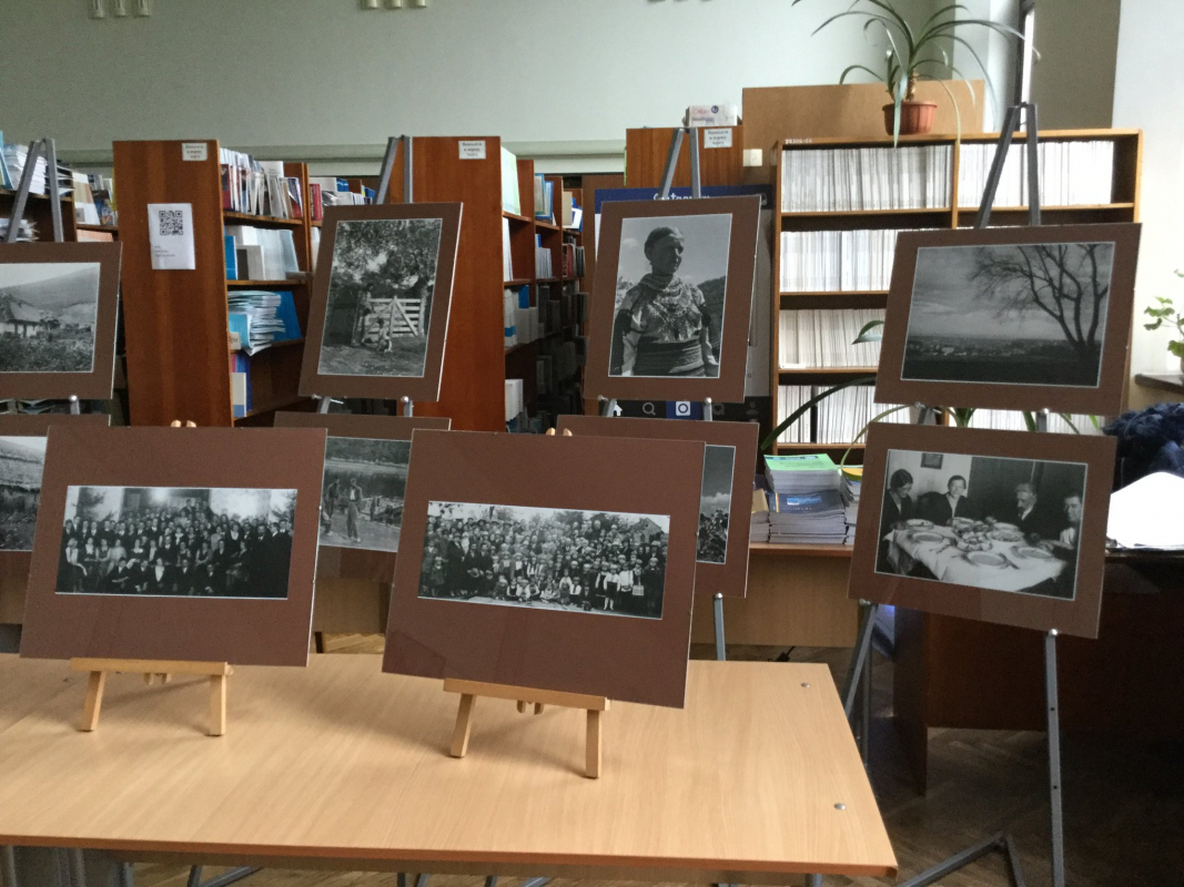 документи з архіву Львівського фотомузею