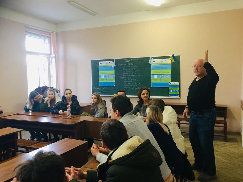 засідання англомовного клубу «Euro SPEAKing Club»