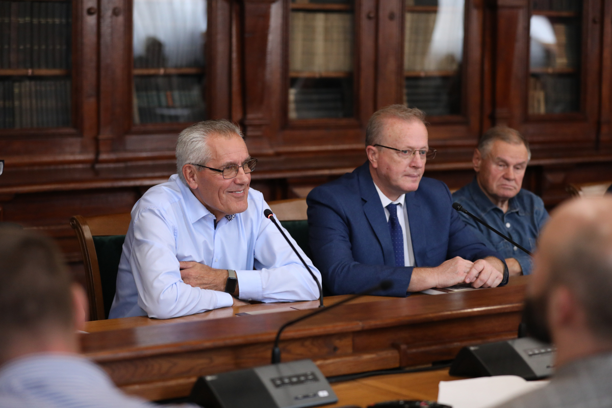 Фото із презентації