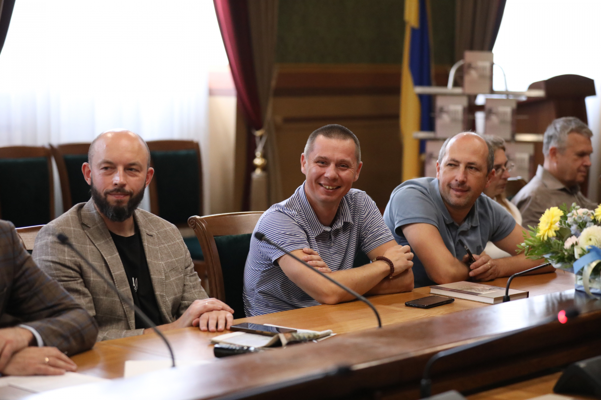 Фото із презентації