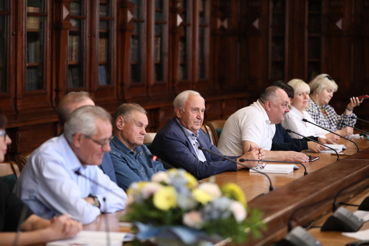 Фото із презентації