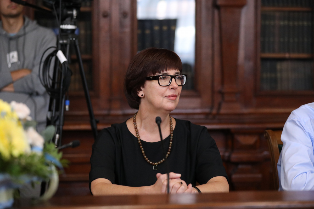 Фото із презентації