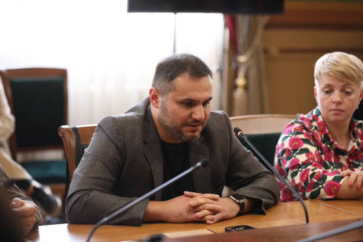 Фото із презентації