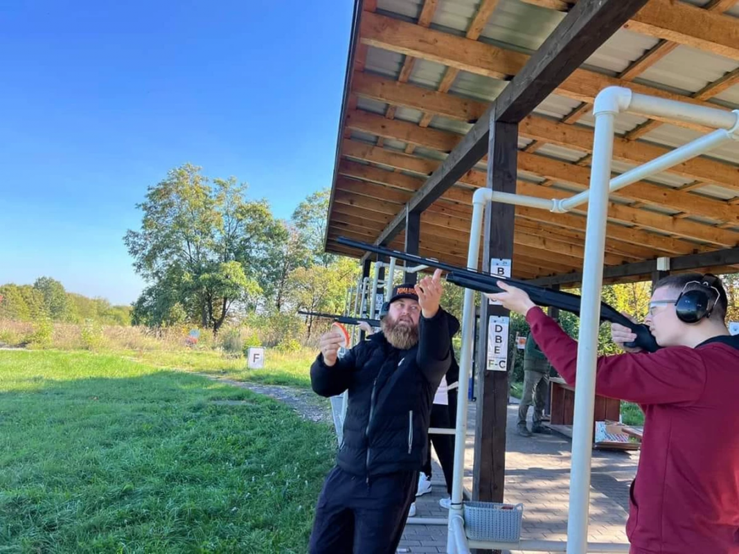 Фото із заходу